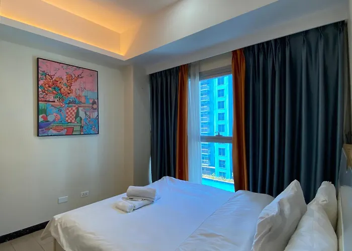 Delux 3bedrooms Seaview Poolview Next To Okada Airport Moa Manila