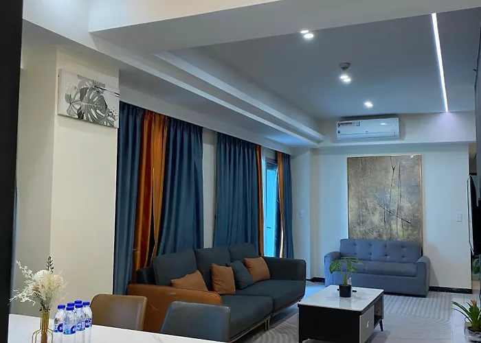 Delux 3bedrooms Seaview Poolview Next To Okada Airport Moa
